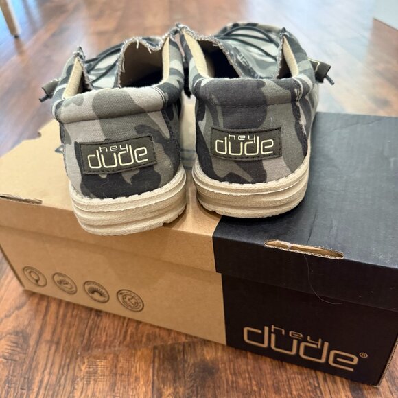 Camo Hey Dudes - Picture 4 of 4